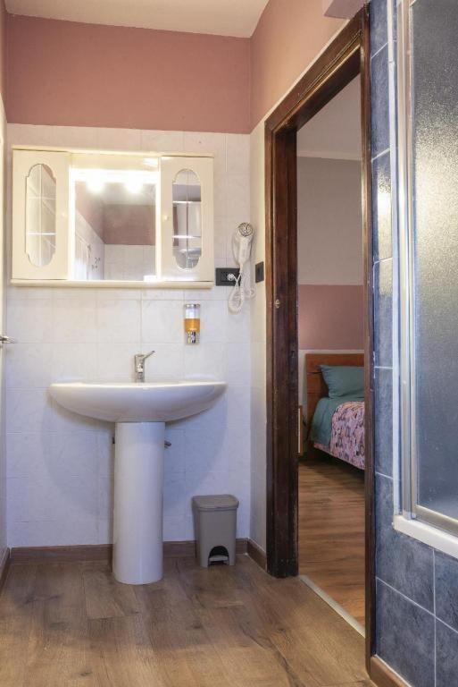 Le Mura Antiche Rooms Sassari Bagian luar foto